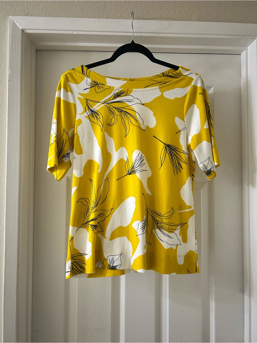 Chico's Yellow Floral Print Short Sleeve Top